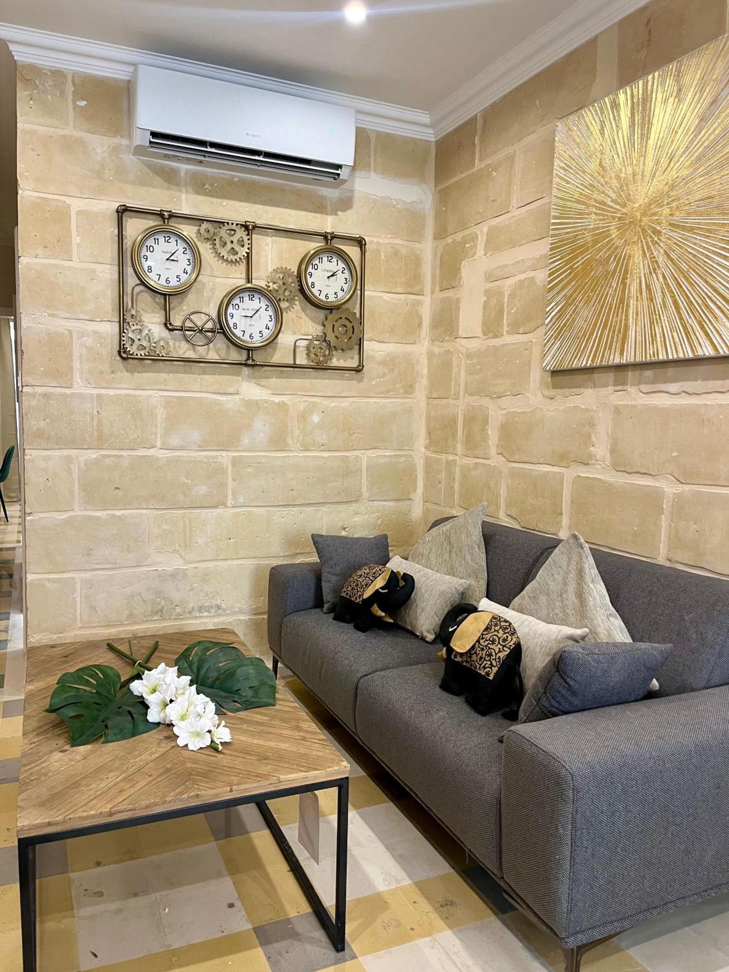 Traditional Maltese San Ġiljan